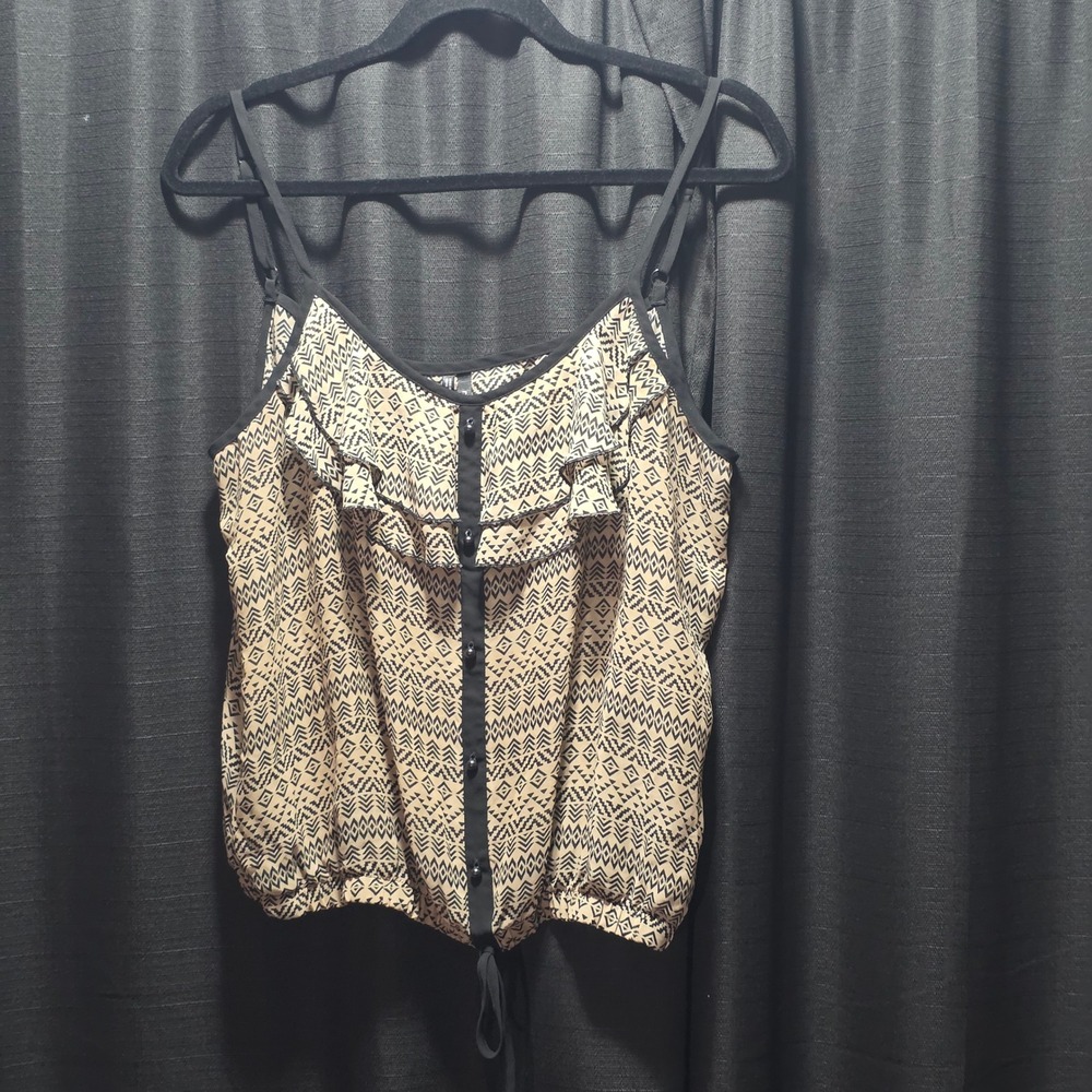 Maurices Womens Tan Black Dheer Geometric Tribal Ruffle Cami Bubble Hem Top SZ L - Picture 6 of 6